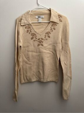 Women's Embroidered Collared V-Neck Sweater - Beige